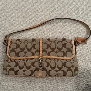 Coach mini shoulder bag, coach logo.